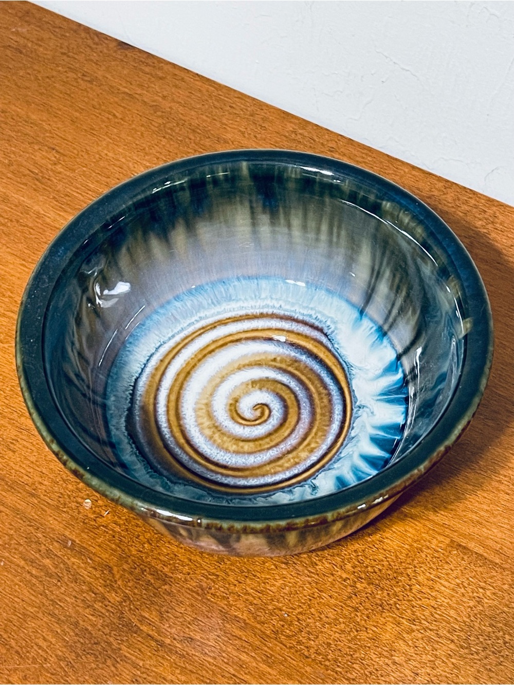 Bill Campbell Studio Art Pottery Drip Glaze Bowl Spiral Swirl Blue Signed 5.5”